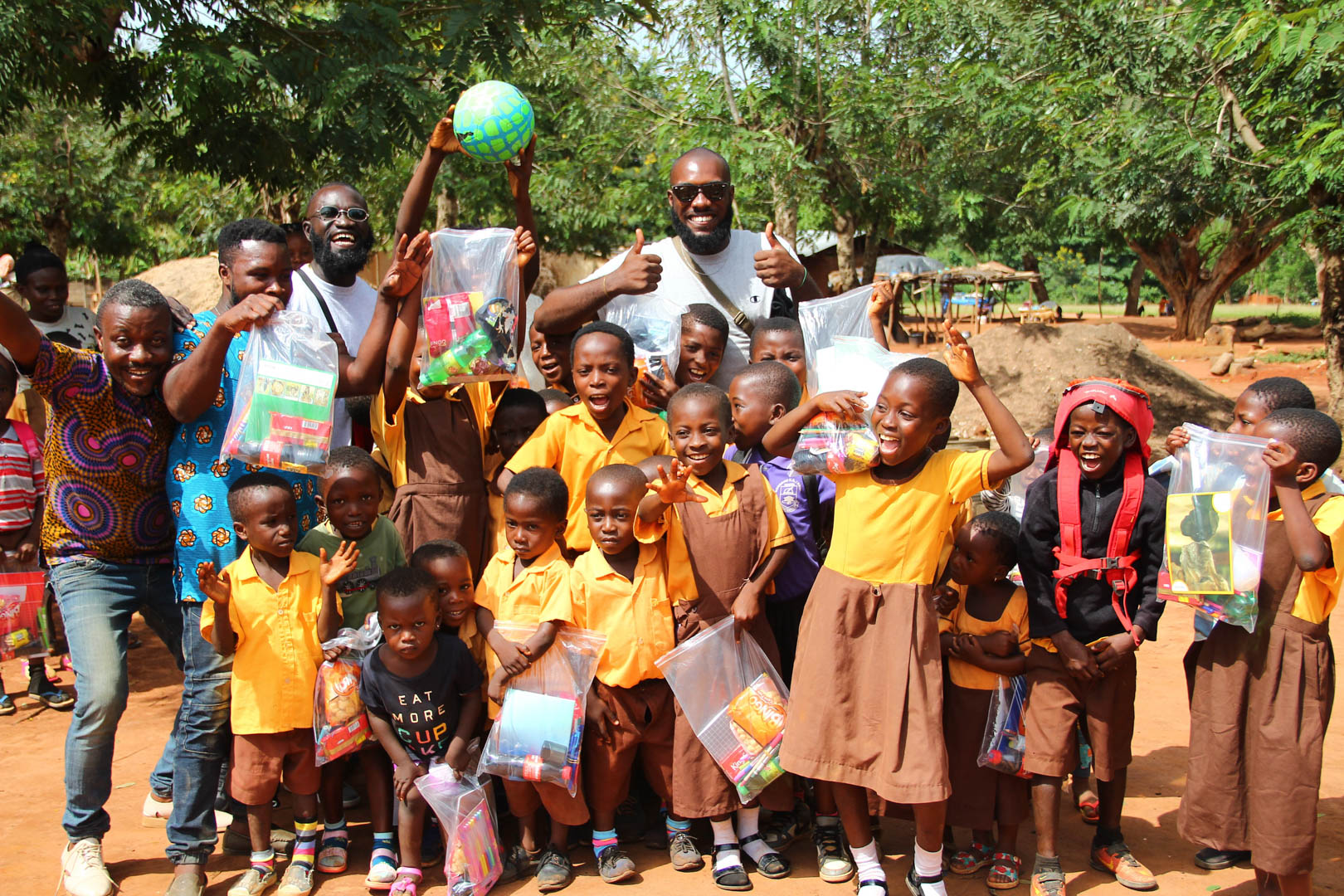 smileatschool team with children after donattions- courtesy smileatschool 